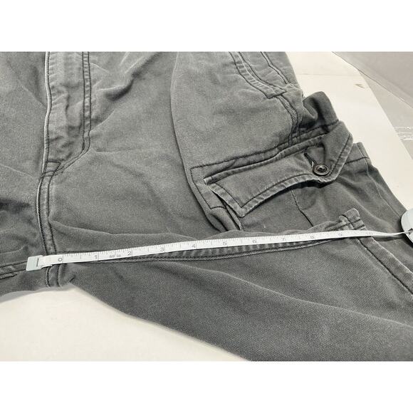 Levi‎ Strauss Men's White Tab Cargo Shorts Dark Gray Flat Front, Size 36 - Picture 10 of 10